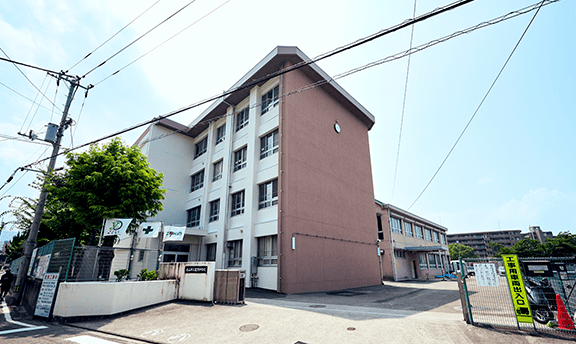 道後中学校 徒歩7分（約490m）